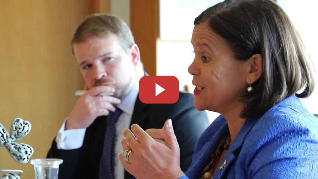 Embedded thumbnail for La presidenta del Sinn Fein, Mary Lou McDonald, recibe a Gorka Elejabarrieta en Dublin