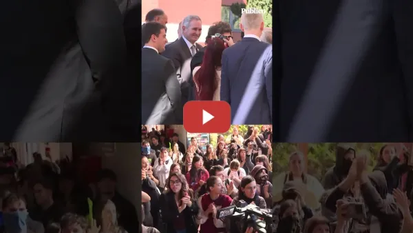 Embedded thumbnail for Así han recibido los estudiantes de la URJC a Javier Milei