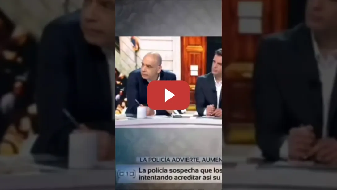 Embedded thumbnail for Pablo Fernández LE CIERRA LA BOCA al policía nacional Alfredo Perdiguero