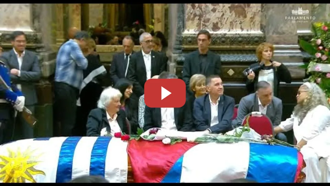 Embedded thumbnail for Arnaldo Otegi y Gorka Elejabarrieta participan en los actos de despedida de Pepe Mujica en Uruguay