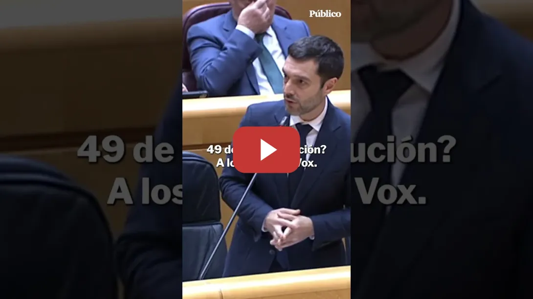 Embedded thumbnail for El dardo de Pablo Bustinduy al PP: "¿Creen que lo mejor es darles las competencias a Vox?"