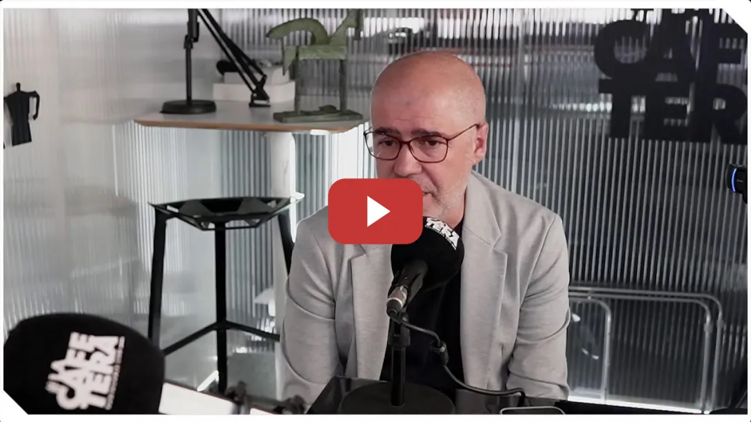 Embedded thumbnail for El Manual de Trump: Por qué NECESITA que odies a la prensa para sobrevivir | Podcast La Cafetera