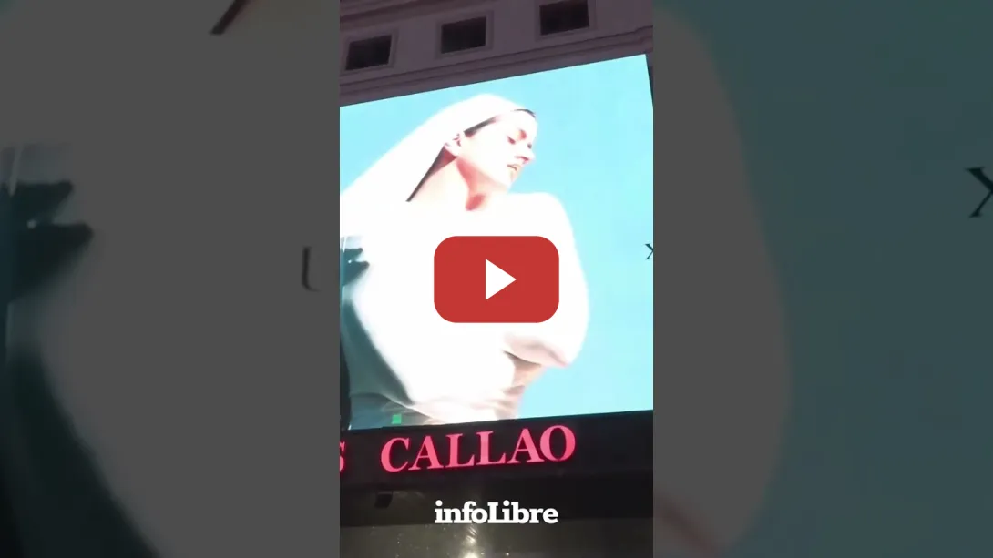 Embedded thumbnail for Rosalía paraliza Callao: revela “Lux” y se esfuma entre miles de fans
