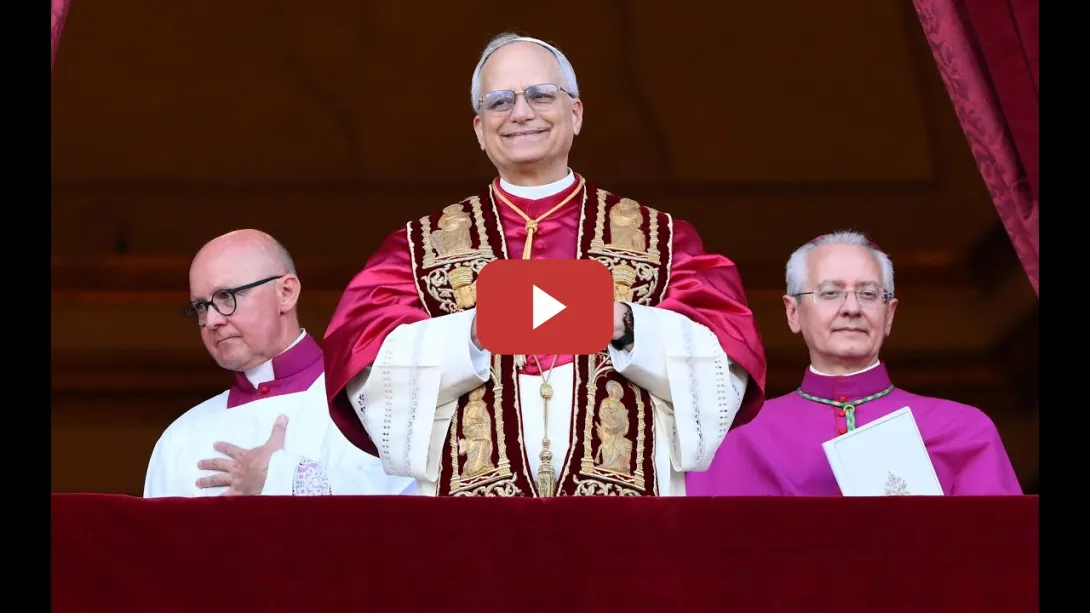 Embedded thumbnail for Así fue el primer discurso del papa León XIV