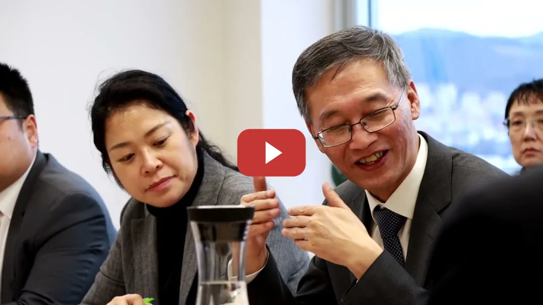 Embedded thumbnail for Reunión de Arnaldo Otegi y Gorka Elejabarrieta con con el embajador de China, Yao Ying