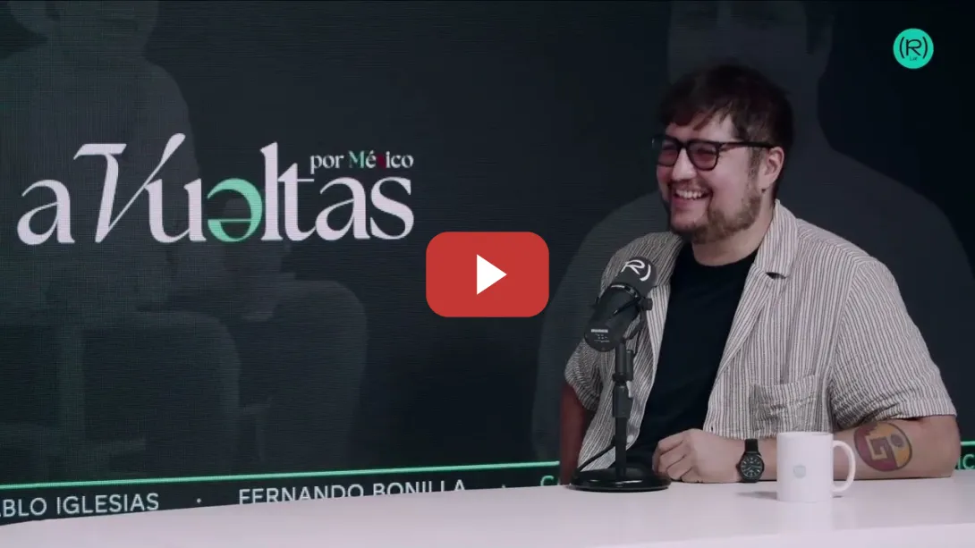 Embedded thumbnail for 🇲🇽 Pablo Iglesias entrevista a Fernando Bonilla: humor, política y poder | #AVueltasPorMéxico1x11