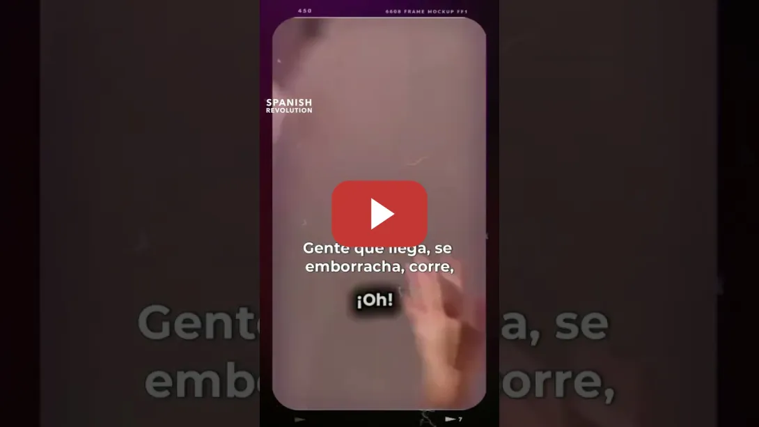 Embedded thumbnail for Un turista graba su POV corriendo en San Fermín, como si los toros fueran parte de una atracción y P