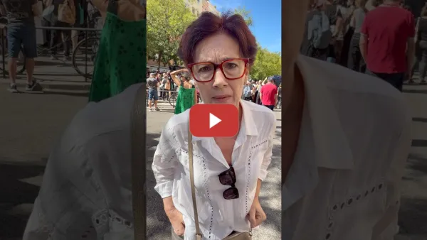 Embedded thumbnail for MARI CARMEN FINALMENTE HA SIDO DESAHUCIADA.  #política #deshaucio #maricarmen