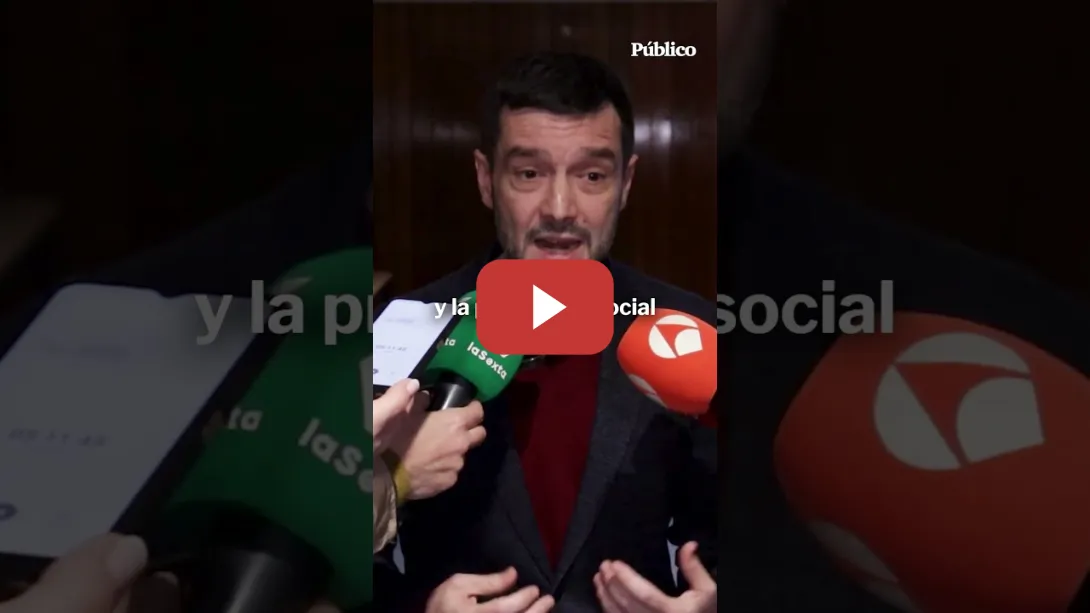 Embedded thumbnail for Pablo Bustinduy a la derecha: "Mucha banderita, pero luego anteponen intereses extranjeros"