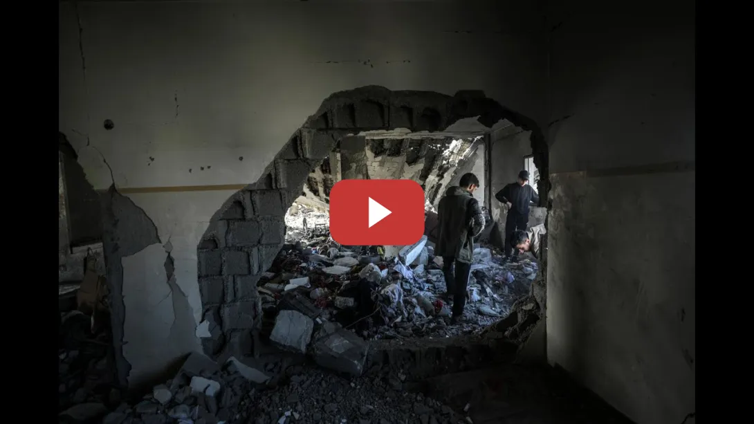 Embedded thumbnail for Israel también ataca los refugios en Gaza