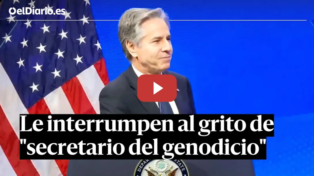 Embedded thumbnail for &quot;BLOODY BLINKEN&quot;: Una activista le INTERRUMPE por el GENOCIDIO en PALESTINA