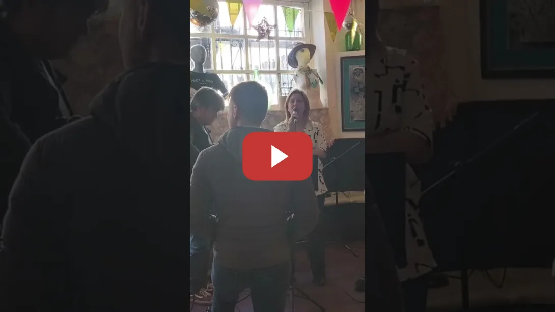 Embedded thumbnail for En un ratito directo en el canal.