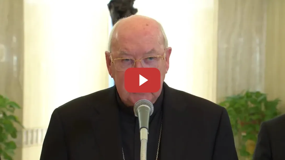Embedded thumbnail for El cardenal Kevin Joseph Farrel: &quot;Tengo que anunciar que el papa Francisco ha muerto&quot;