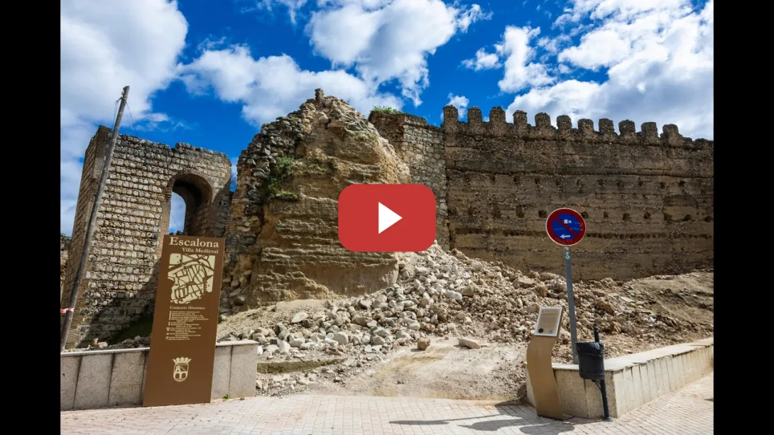 Embedded thumbnail for Se derrumba una torre del castillo de Escalona (Toledo) sin causar daños personales