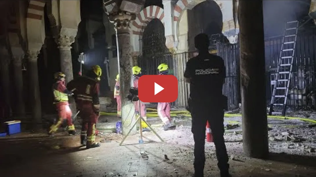Embedded thumbnail for Así fue el incendio en la Mezquita de Córdoba