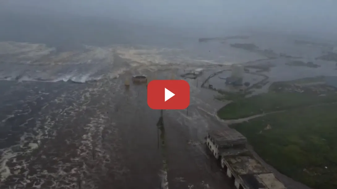 Embedded thumbnail for Llegan a Rusia las primeras olas de 3 y 4 metros tras el terremoto de Kamchatka