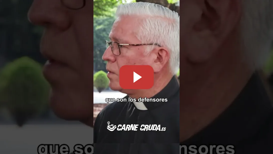 Embedded thumbnail for "Nayib Bukele es el primer dictador de la era digital", padre Chopin desde El Salvador |Carne Cruda
