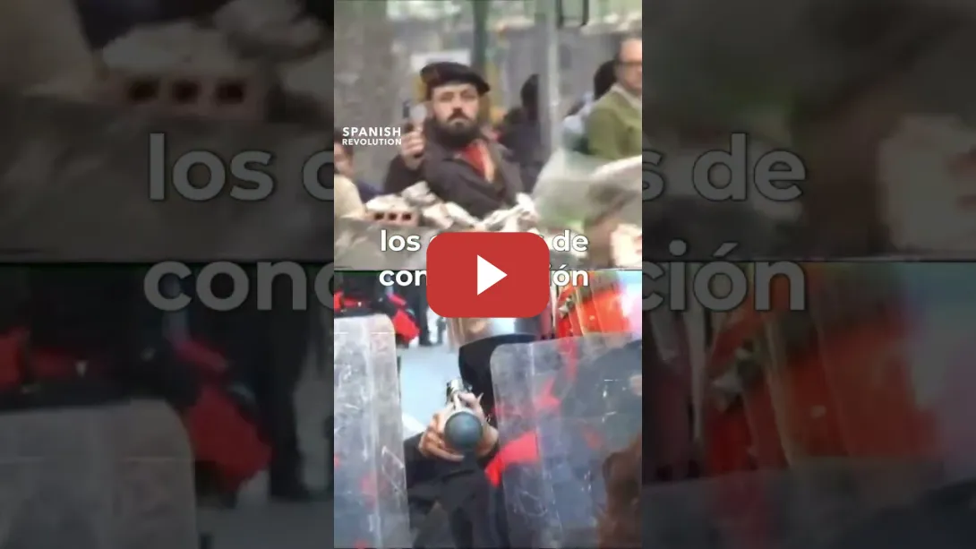 Embedded thumbnail for Jon Sistiaga dice que la juventud desconoce la historia reciente de España.