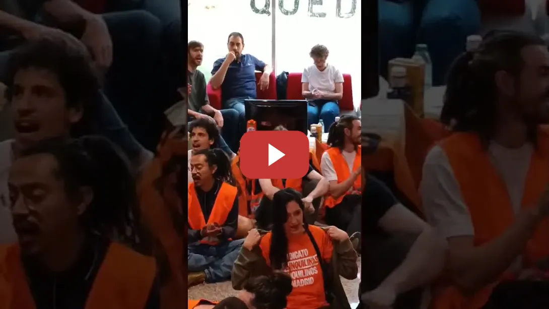 Embedded thumbnail for El Sindicato de Inquilinas de Madrid se encierra en la sede de la Tesorería de la Seguridad Social
