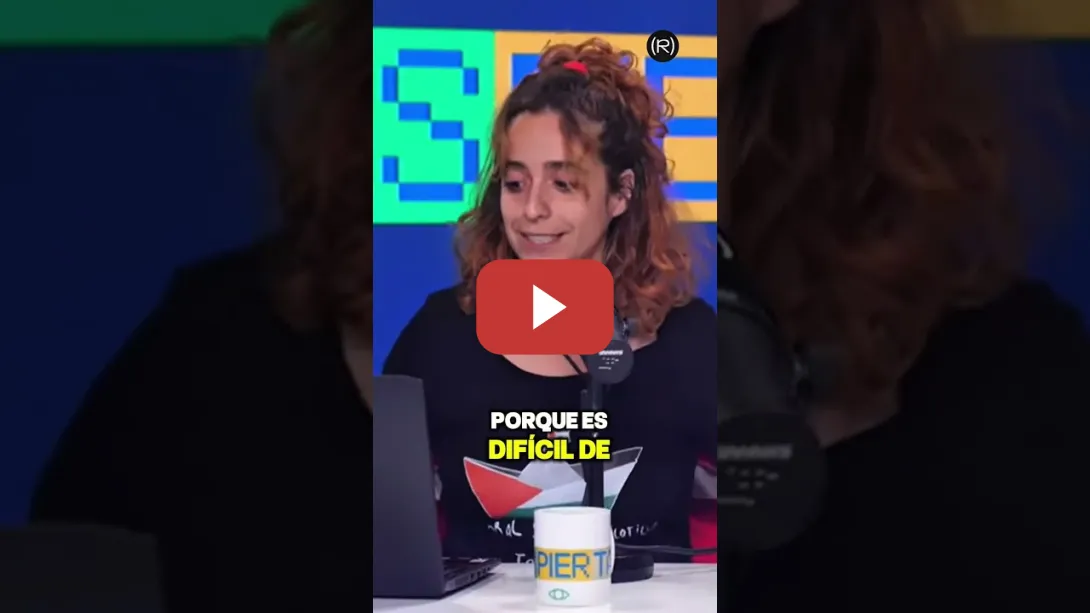 Embedded thumbnail for Destroza a sindicato policía JUPOL por decir esto de Sarah Santaolalla