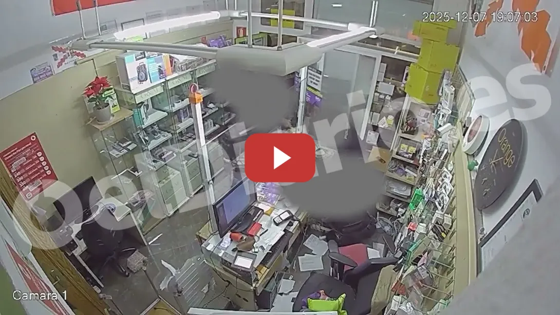 Embedded thumbnail for Los vídeos de la muerte de Haitam tras ocho descargas de táser:  “Ya ha muerto, ¿no?”