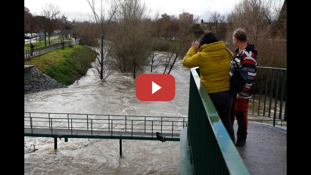 Embedded thumbnail for El río Manzanares multiplica por 15 su caudal