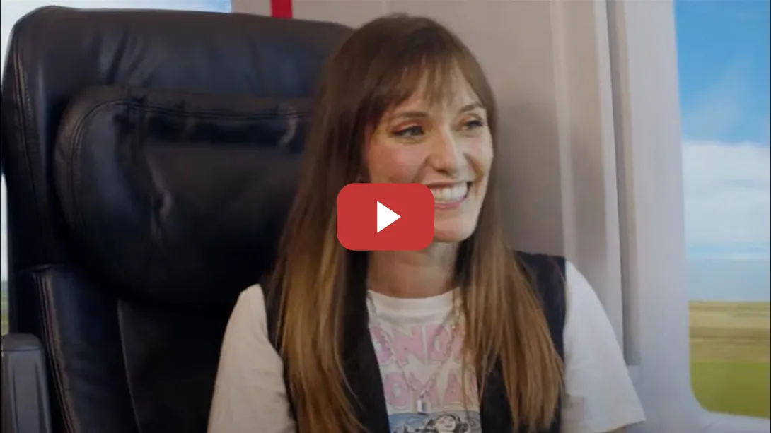 Embedded thumbnail for Mujeres viajeras: Roenlared - Un proyecto de renfe