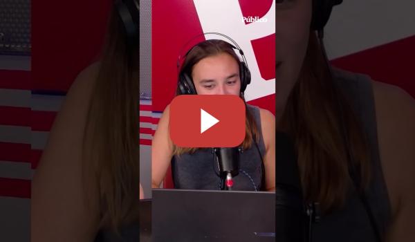 Embedded thumbnail for La panorámica forzada de Felipe VI, la reina Letizia y sus dos hijas viendo el MUNDIAL