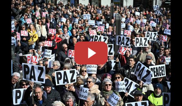 Embedded thumbnail for Cientos de personas dicen "No a la guerra" en Oriente Medio y piden parar el conflicto