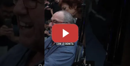 Embedded thumbnail for Jordi de 78 años se hace viral en la mani antifa de Barcelona contra VOX