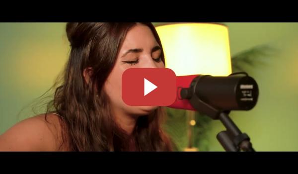 Embedded thumbnail for Andrea Santiago - Claridad (Versión Acústica)