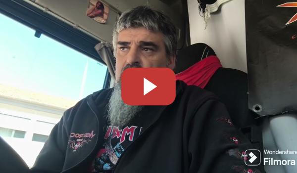 Embedded thumbnail for Valientes de teclado.