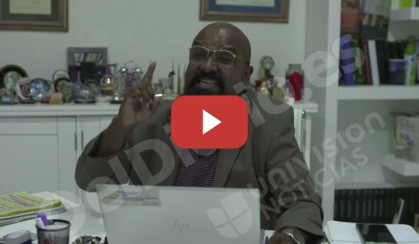 Embedded thumbnail for Tres trabajadores demandan a Julio Iglesias por despido improcedente