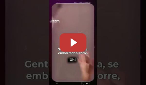 Embedded thumbnail for Un turista graba su POV corriendo en San Fermín, como si los toros fueran parte de una atracción y P