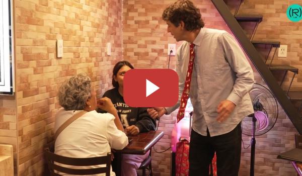 Embedded thumbnail for ENTRE ALACRANES Y GENTRIFICACIÓN: LA CRÓNICA MÁS EXTRAÑA DEL MERCADO DE SAN JUAN