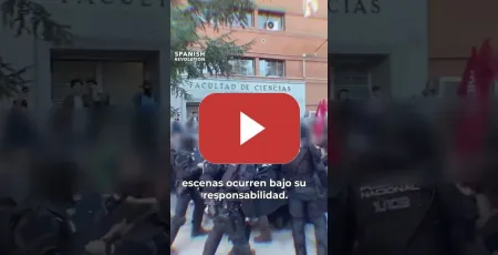 Embedded thumbnail for Dos estudiantes al hospital por salir a defender la universidad pública. Eso es lo que deja hoy la a