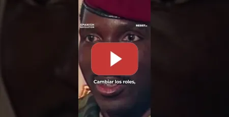 Embedded thumbnail for Tal día como hoy, el 15 de octubre de 1987, Thomas Sankara era asesinado a los 37 años en un golpe d