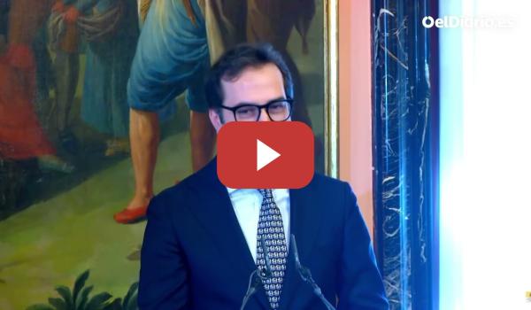 Embedded thumbnail for El familiar discurso de Cuerpo en el traspaso de carteras: "Mi madre no se lo creía"