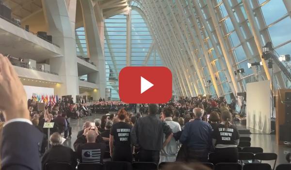 Embedded thumbnail for Gritos de "asesino" a la entrada de Mazón al funeral por las víctimas