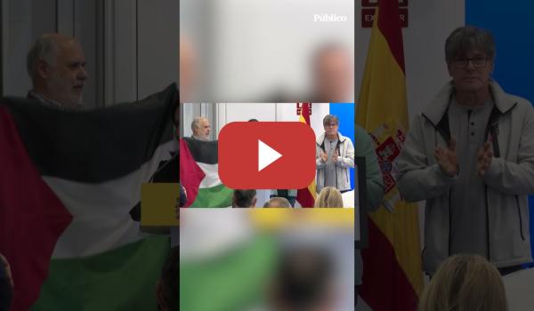 Embedded thumbnail for Un miembro del comité de empresa de Navantia Ferrol saca la bandera Palestina tras Margarita Robles
